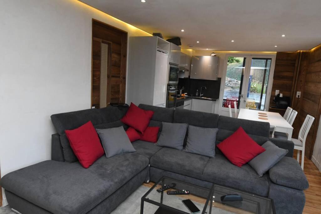 Logement Renove Avec Vue Panoramique La Saussaz Kültér fotó