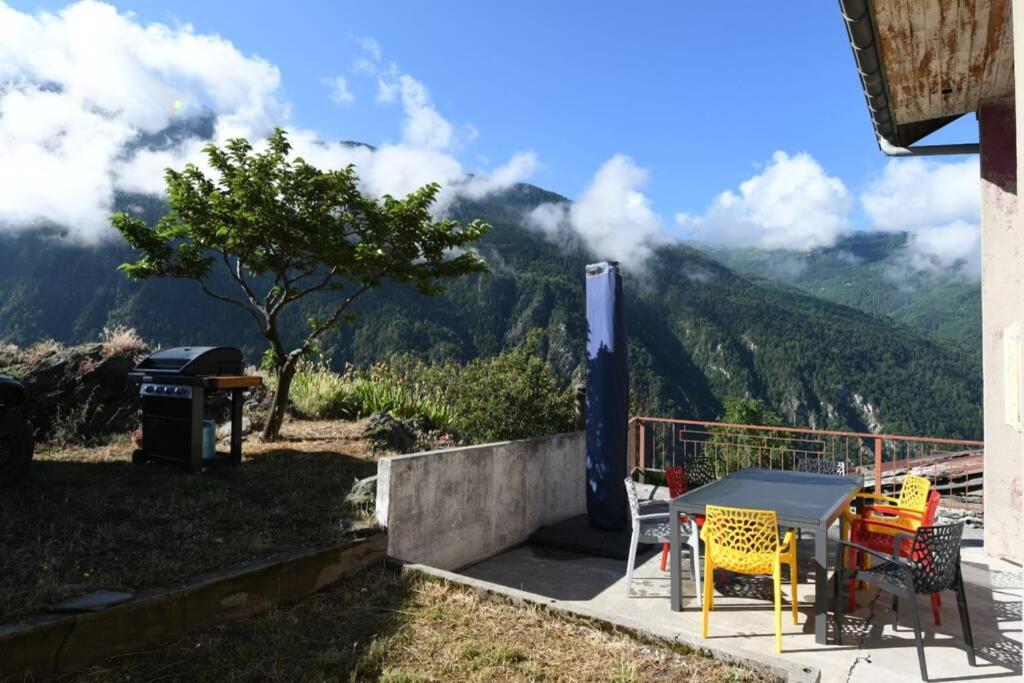 Logement Renove Avec Vue Panoramique La Saussaz Kültér fotó