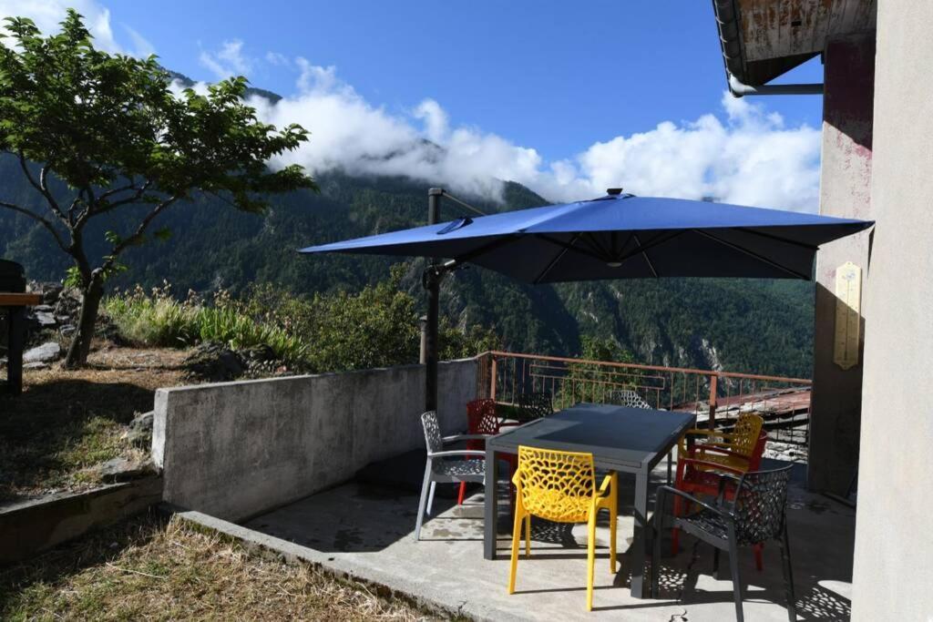 Logement Renove Avec Vue Panoramique La Saussaz Kültér fotó