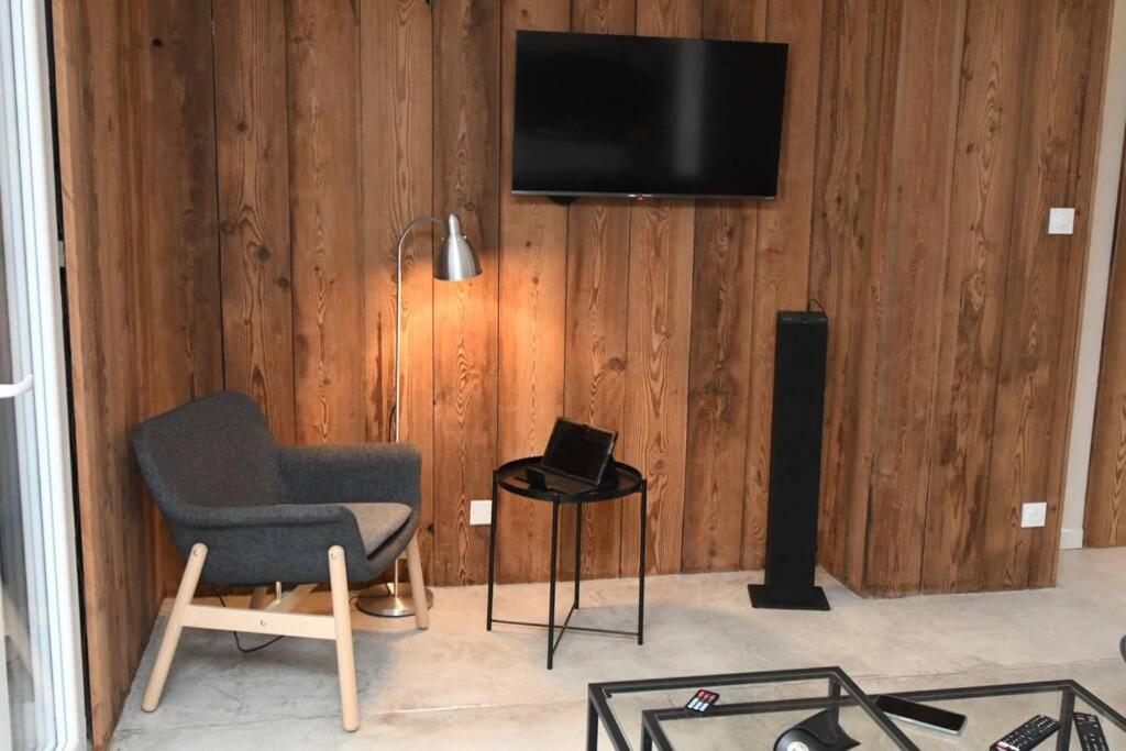 Logement Renove Avec Vue Panoramique La Saussaz Kültér fotó